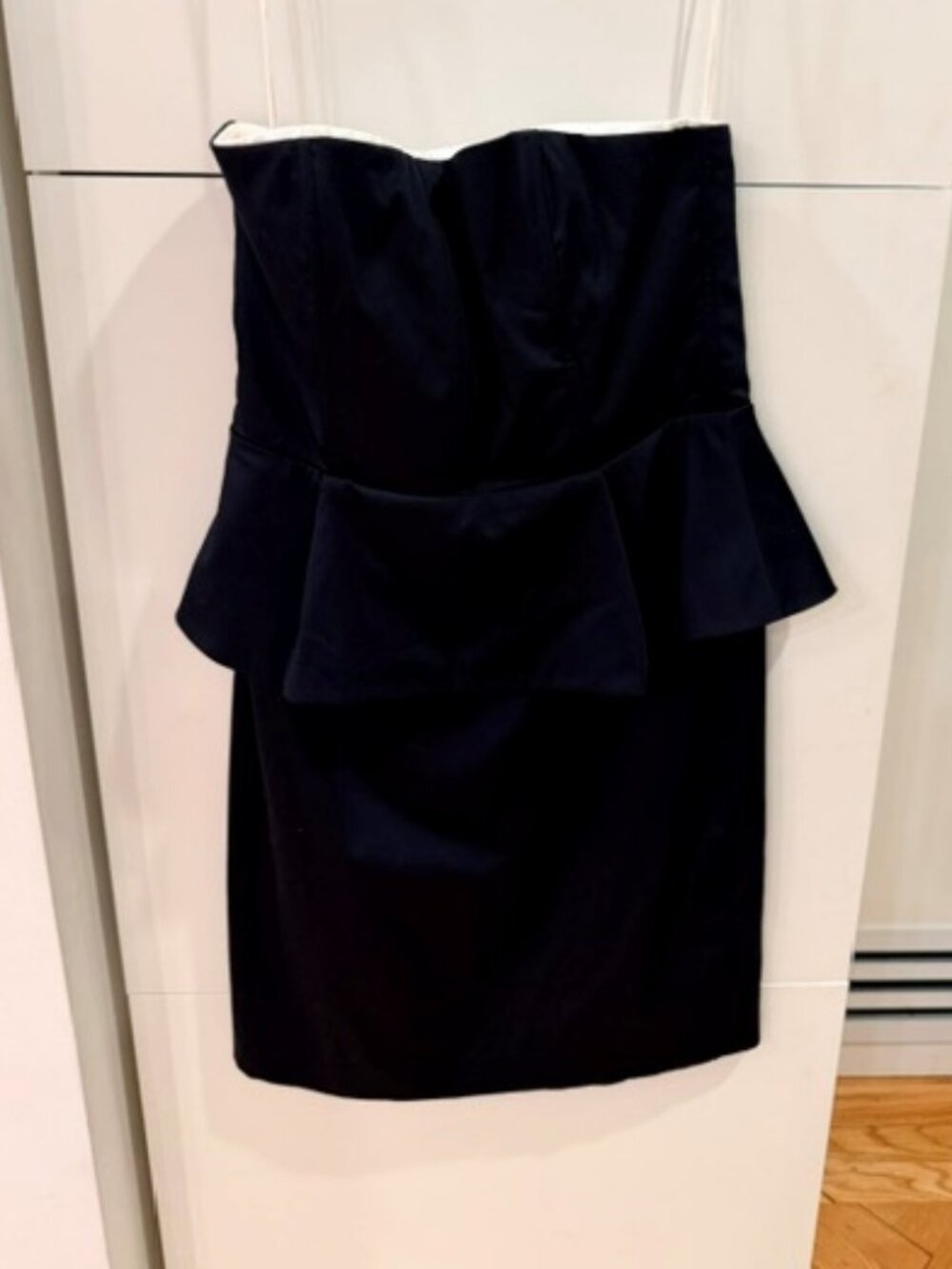 Alice + Olivia Strapless Mini Dress Size Medium – Corset Bodice, Peplum, Black